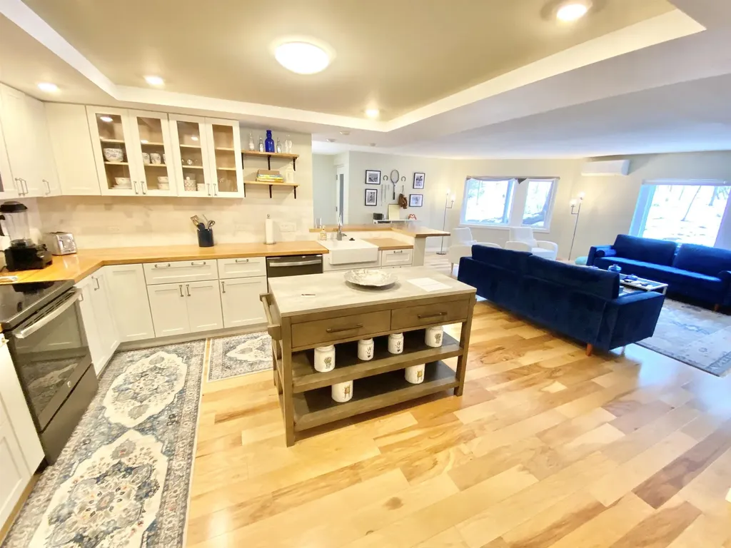 54 East Redrock Drive Burlington VT 05401