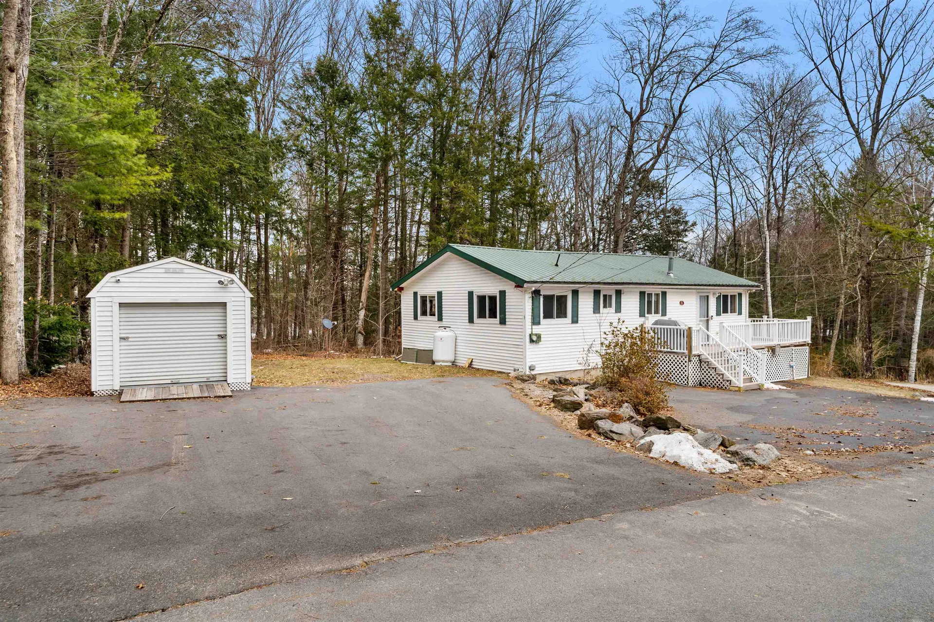 11 Avalon Road Farmington NH 03835