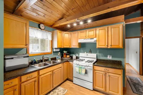 11 Avalon Road Farmington NH 03835