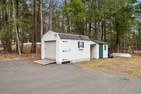 11 Avalon Road Farmington NH 03835