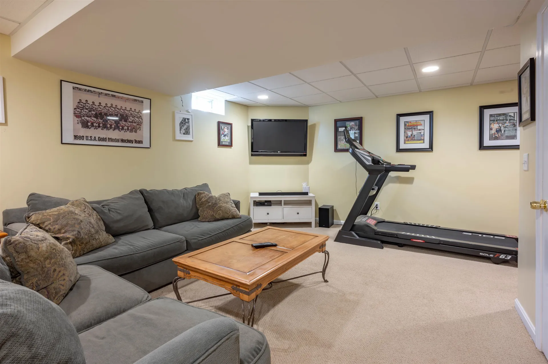8 Corliss Road Windham NH 03087