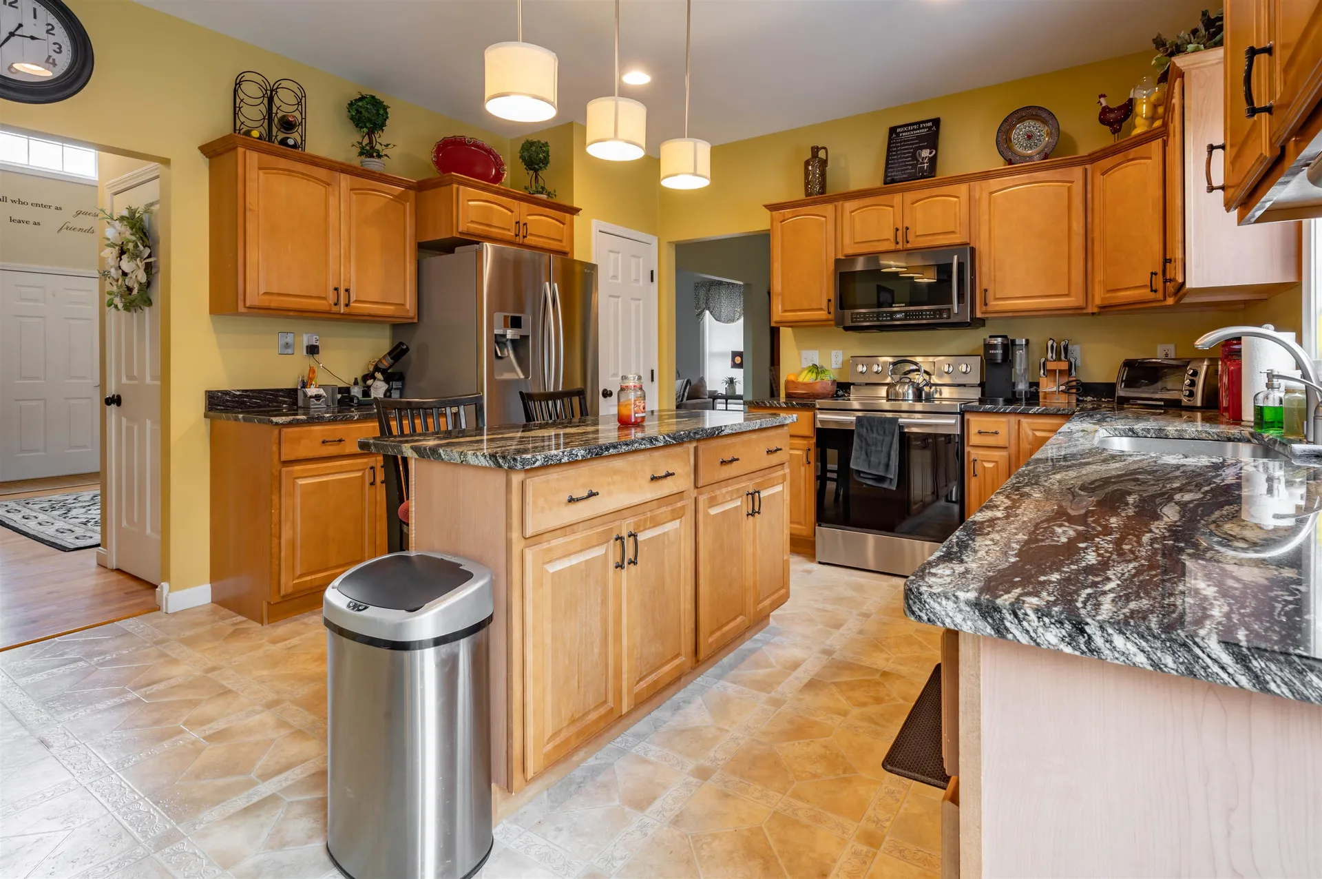 8 Corliss Road Windham NH 03087