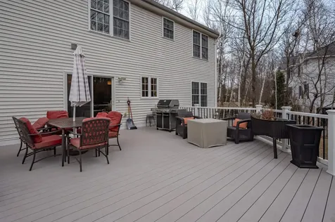 8 Corliss Road Windham NH 03087