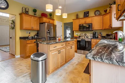 8 Corliss Road Windham NH 03087