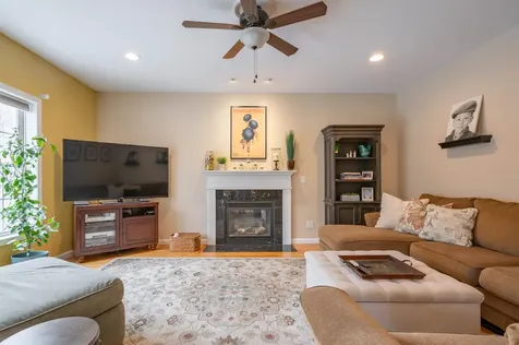 8 Corliss Road Windham NH 03087