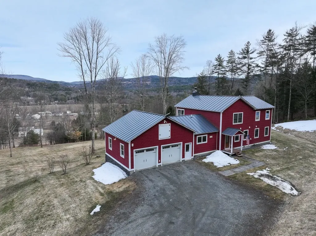 216 High Ridge Lane Thetford VT 05043-4455