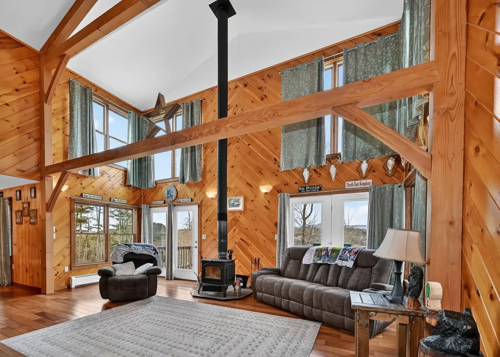 216 High Ridge Lane Thetford VT 05043-4455