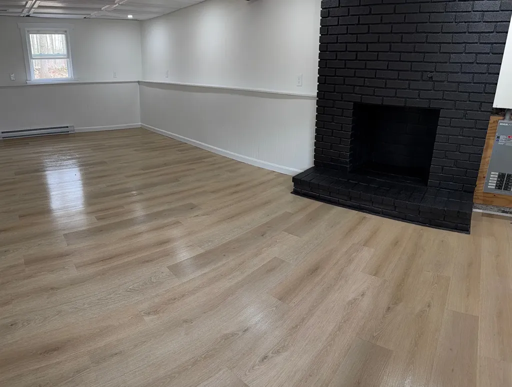 56 Bedard Avenue Derry NH 03038