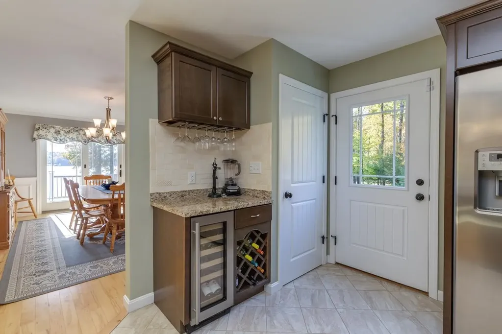 42 Lenzi Point Road Barrington NH 03825