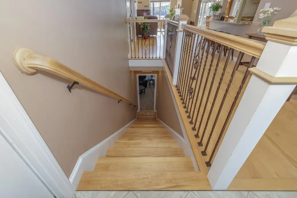 42 Lenzi Point Road Barrington NH 03825