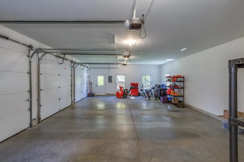 42 Lenzi Point Road Barrington NH 03825