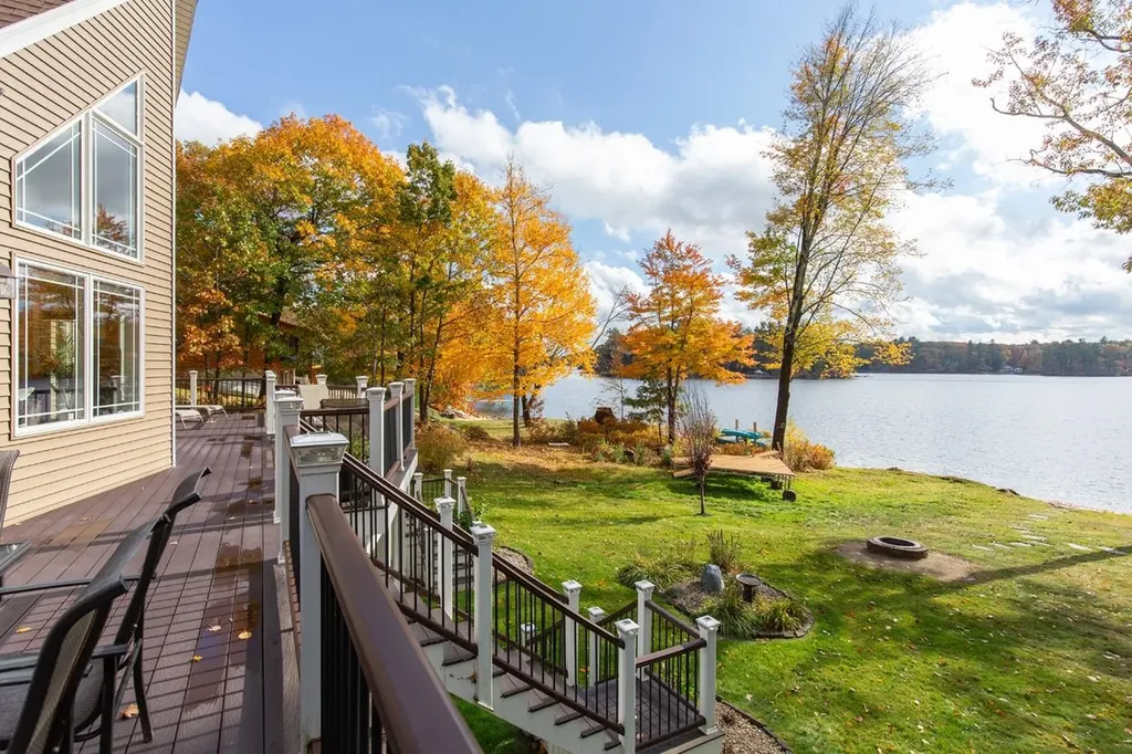 42 Lenzi Point Road Barrington NH 03825