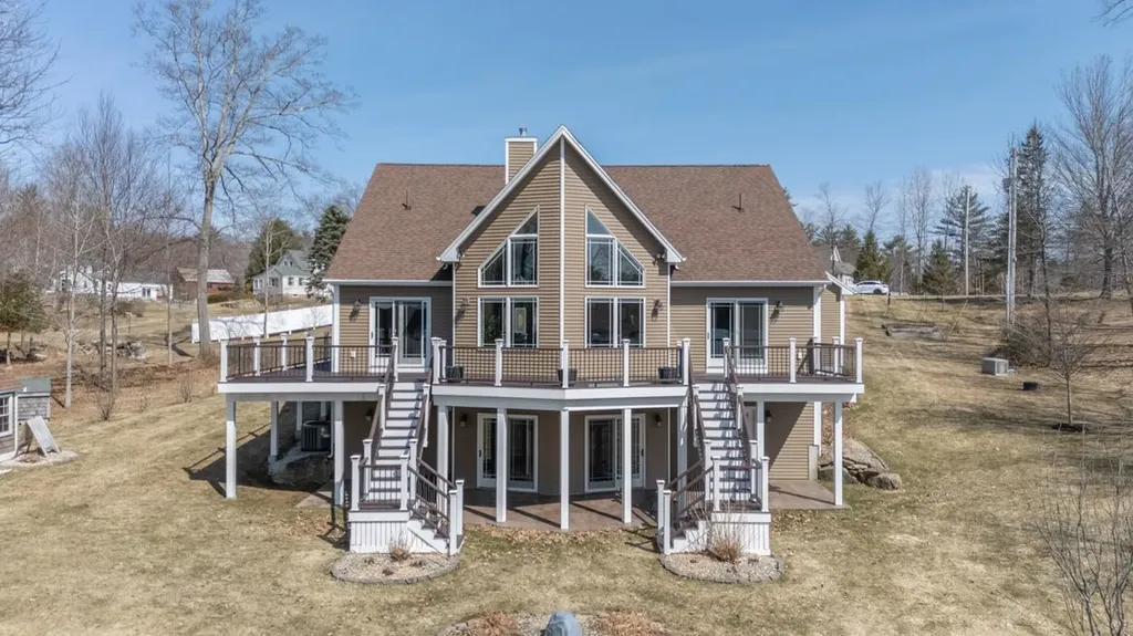 42 Lenzi Point Road Barrington NH 03825