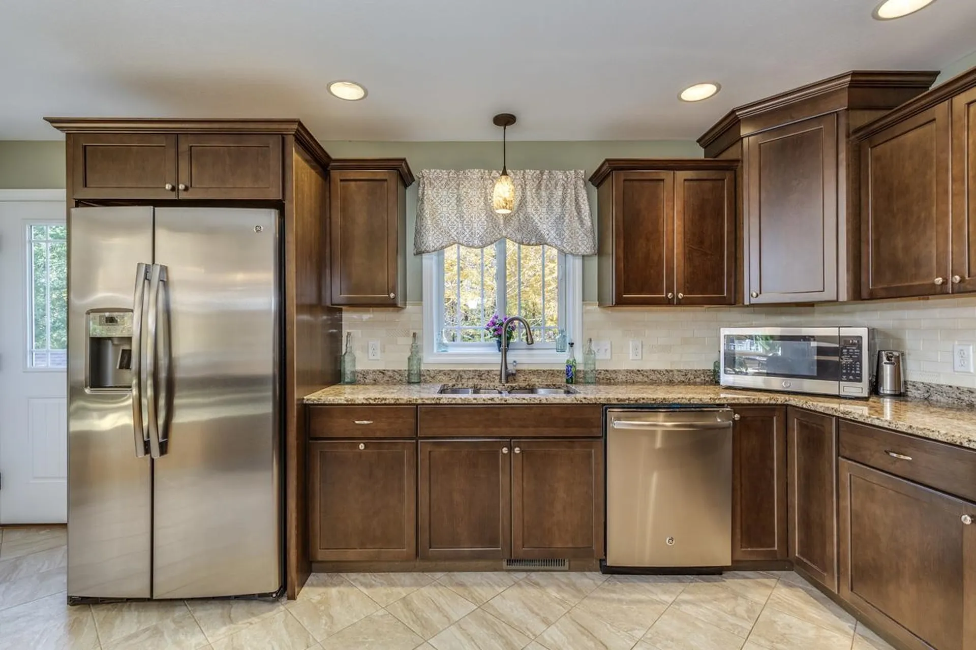 42 Lenzi Point Road Barrington NH 03825