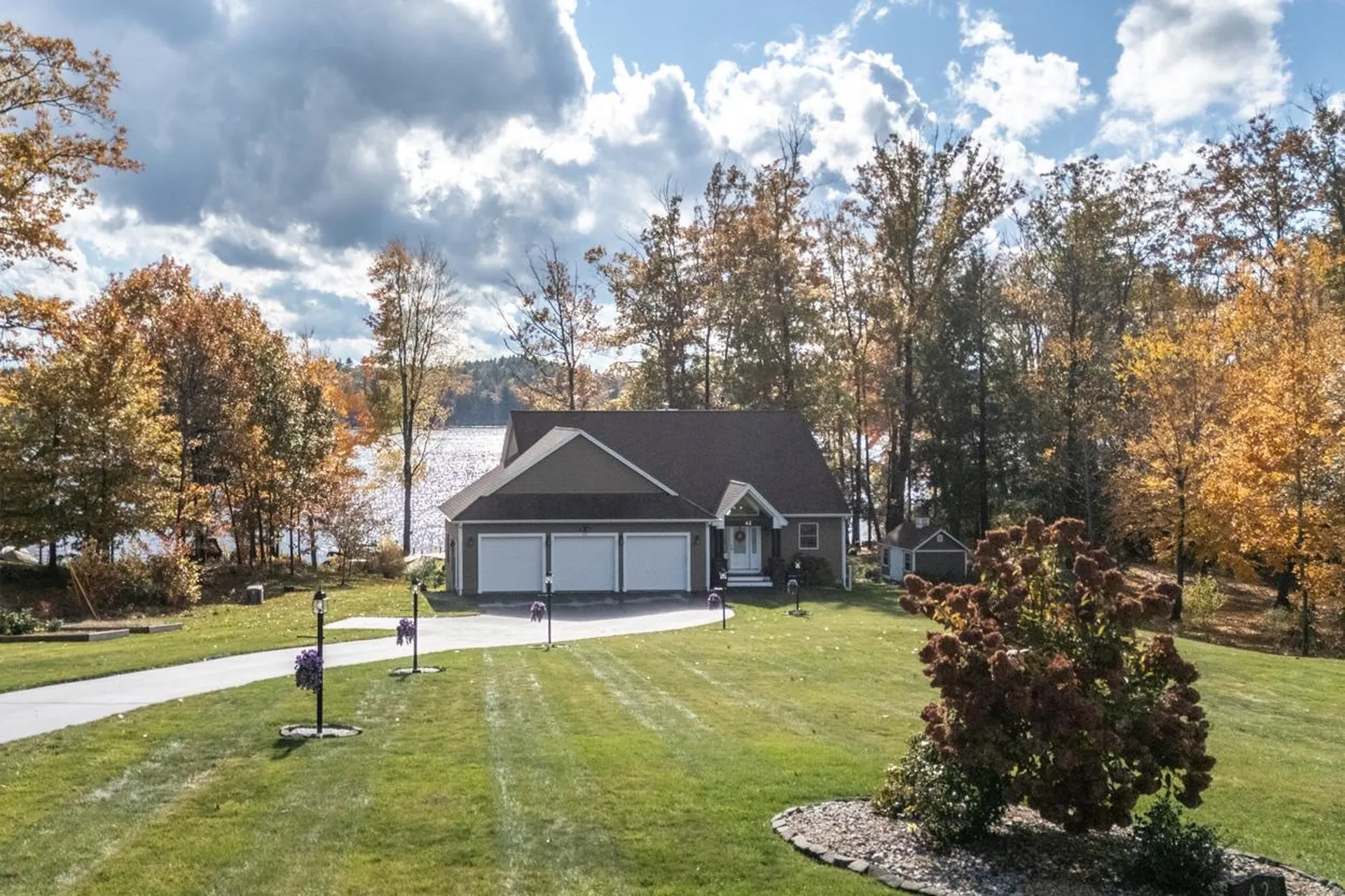 42 Lenzi Point Road Barrington NH 03825