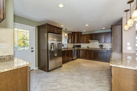 42 Lenzi Point Road Barrington NH 03825