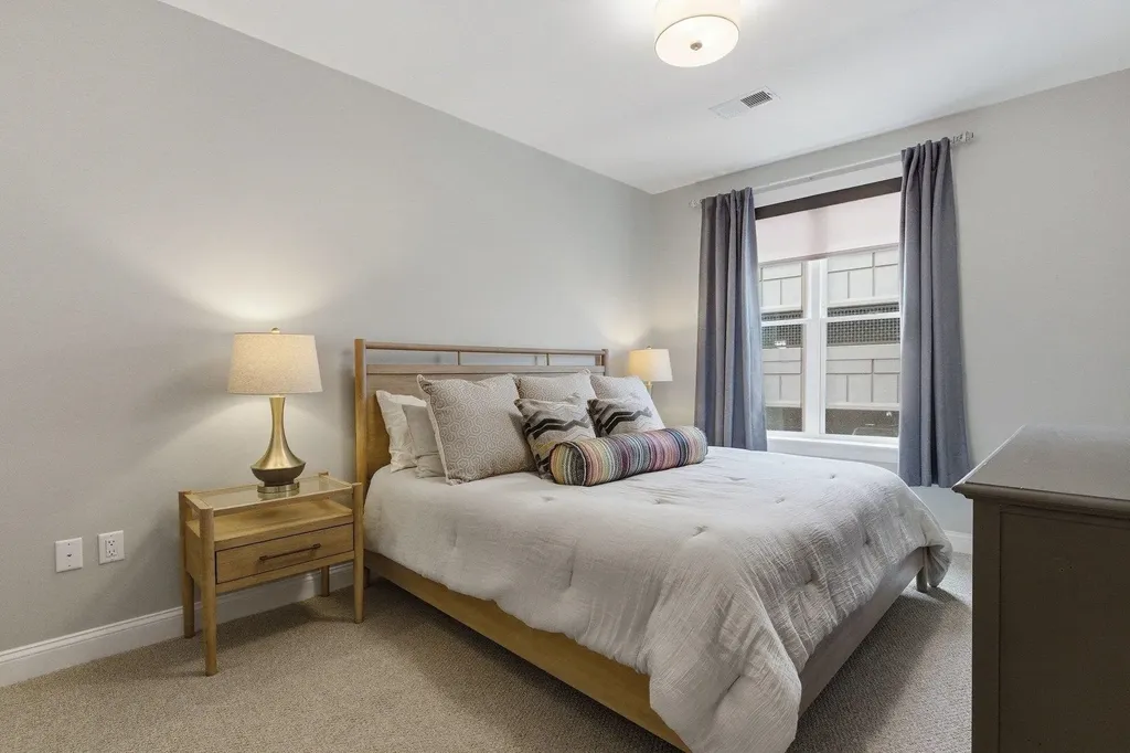 99 Foundry Place Portsmouth NH 03801