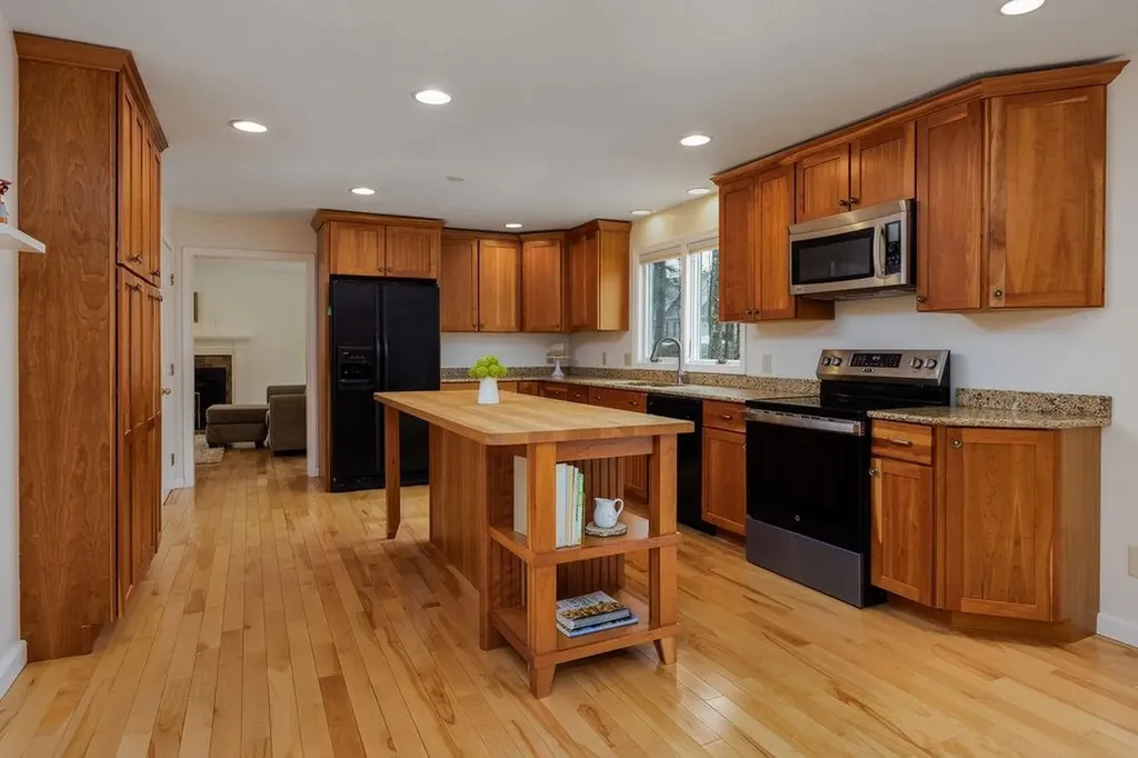 66 Oak Ridge Road Lebanon NH 03784