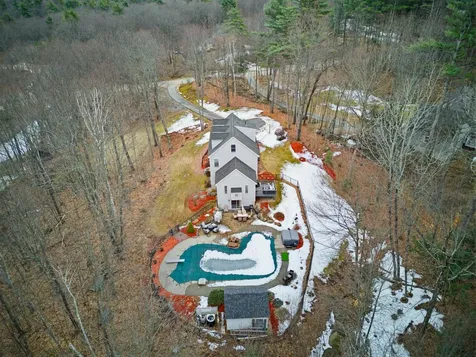 43 Hampshire Hills Drive Bow NH 03304