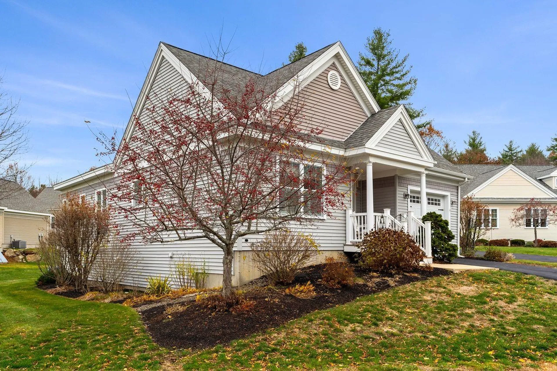 12 Mill Pond Road Brentwood NH 03833