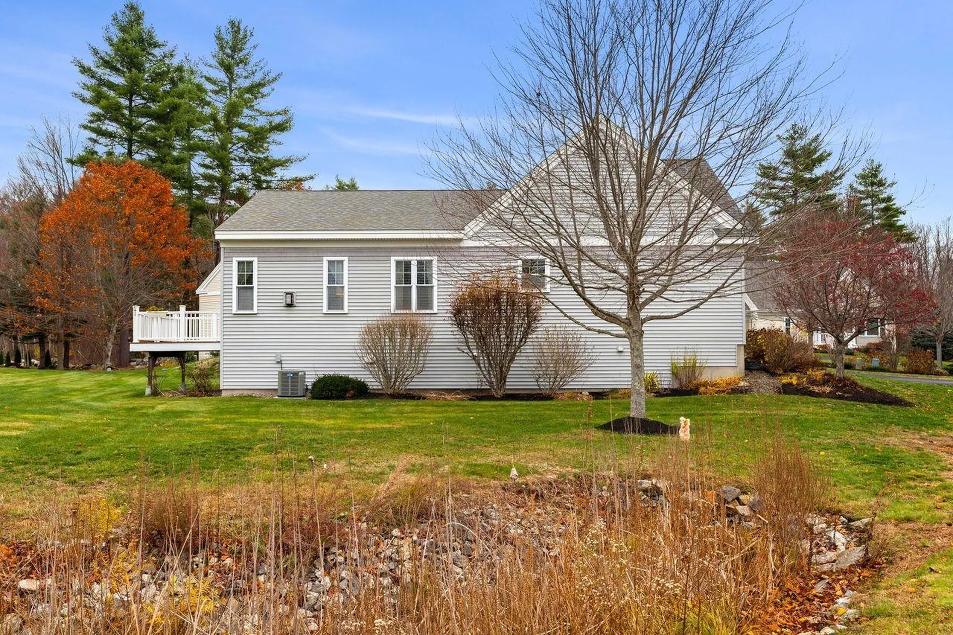 12 Mill Pond Road Brentwood NH 03833
