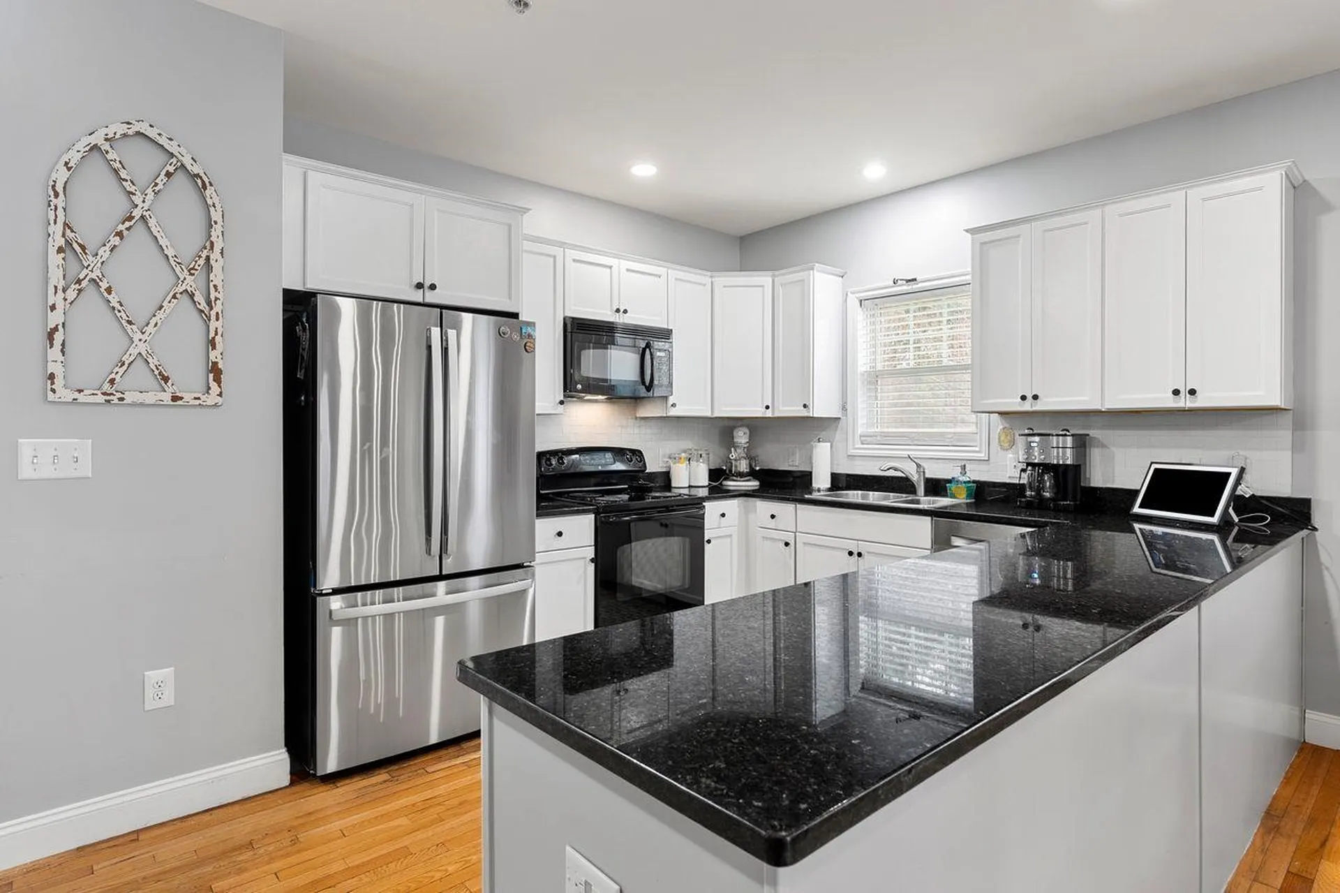 12 Mill Pond Road Brentwood NH 03833