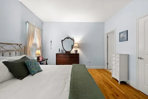 12 Mill Pond Road Brentwood NH 03833