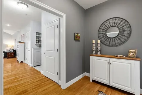 12 Mill Pond Road Brentwood NH 03833