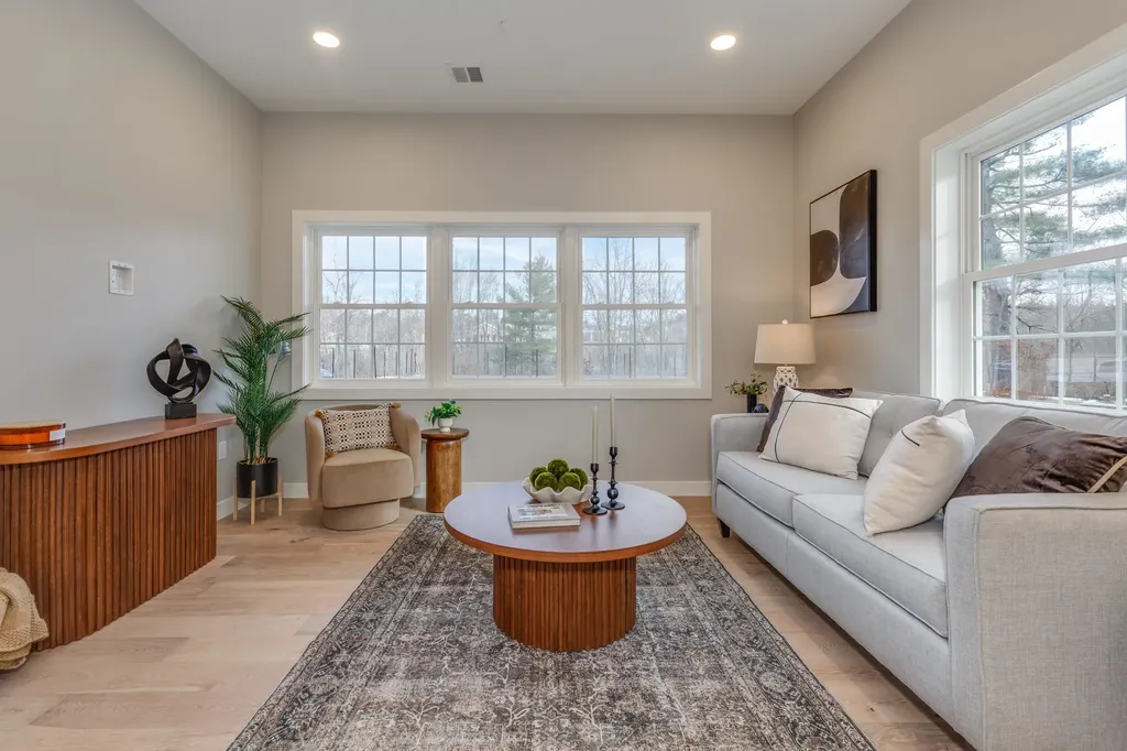 384 Main Street Salem NH 03079