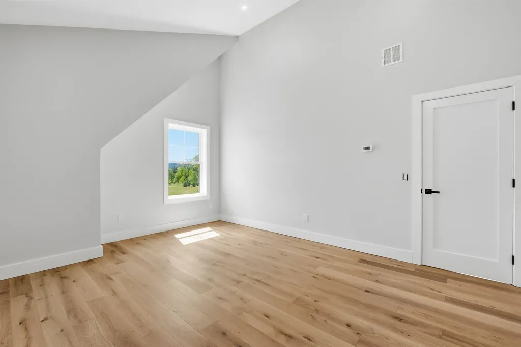 14 Melina's Way Thornton NH 03285
