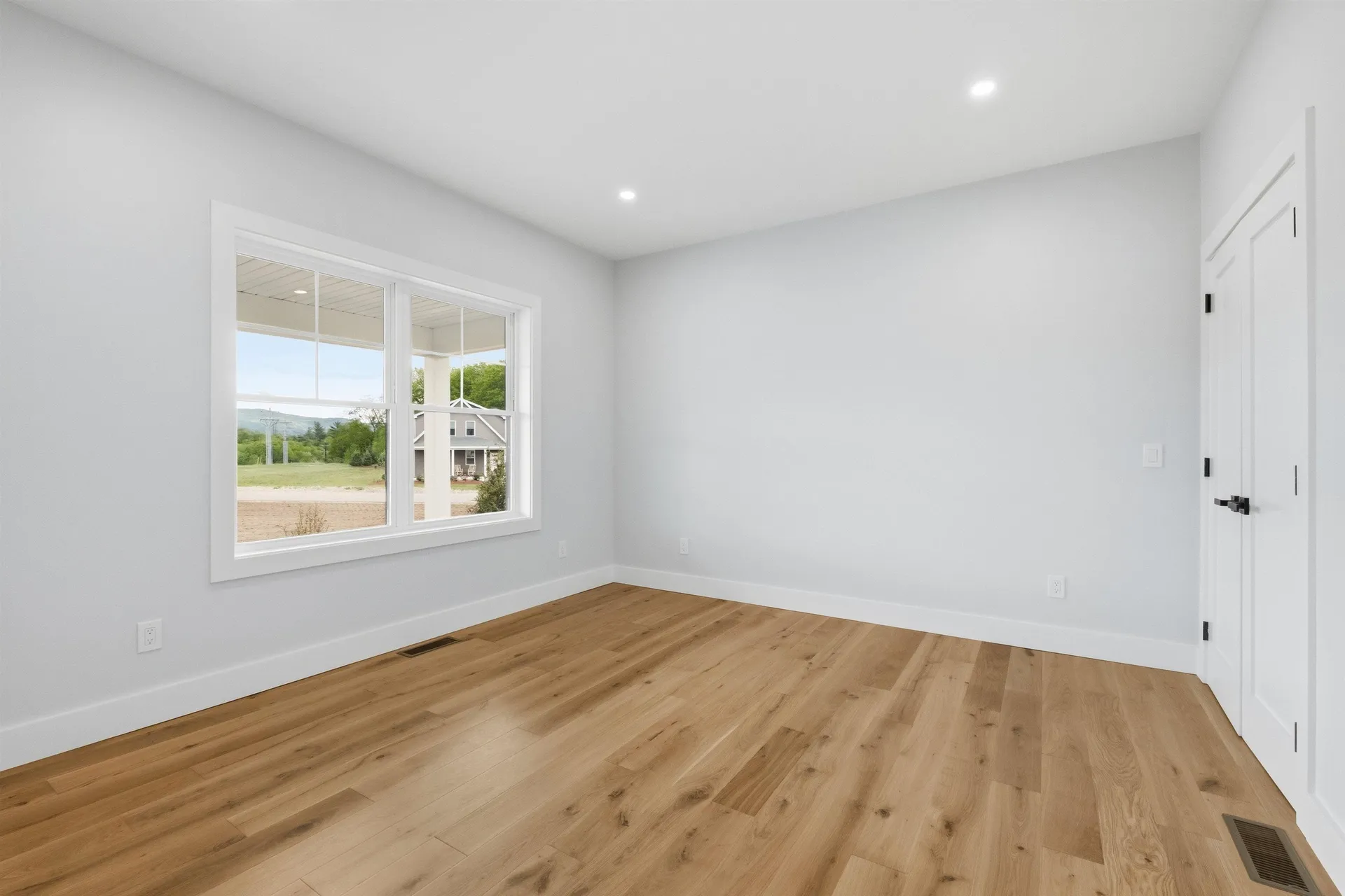 14 Melina's Way Thornton NH 03285