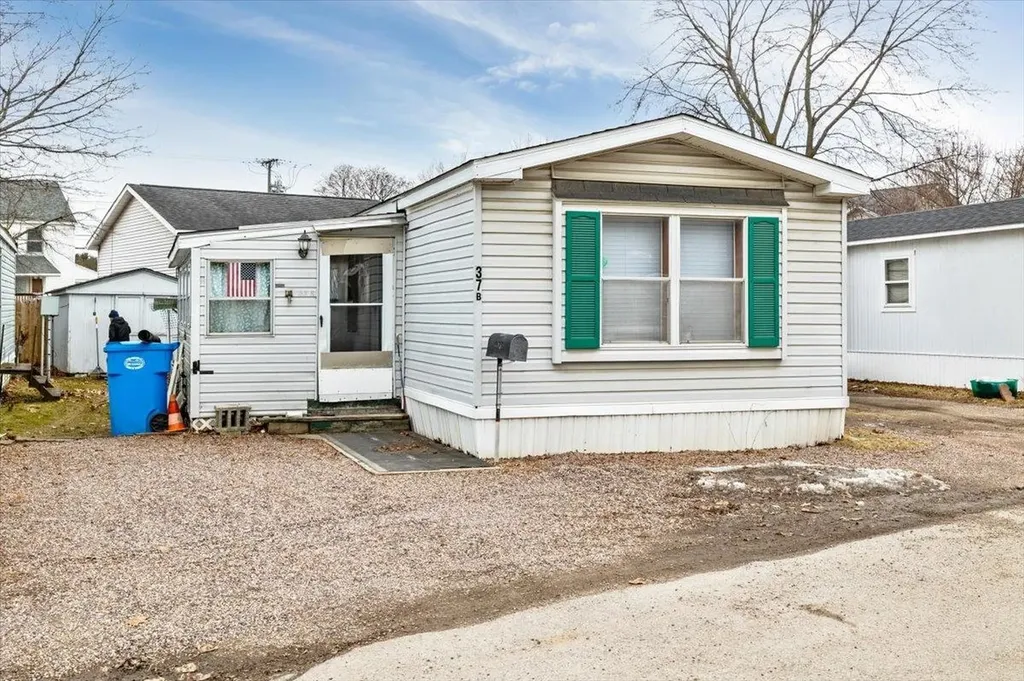 37 Avenue B Burlington VT 05408