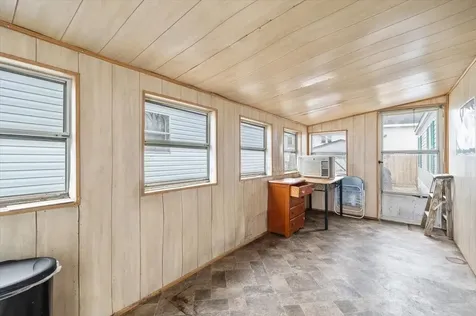 37 Avenue B Burlington VT 05408