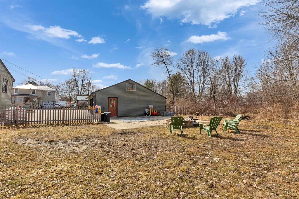19 Spruce Street Keene NH 03431