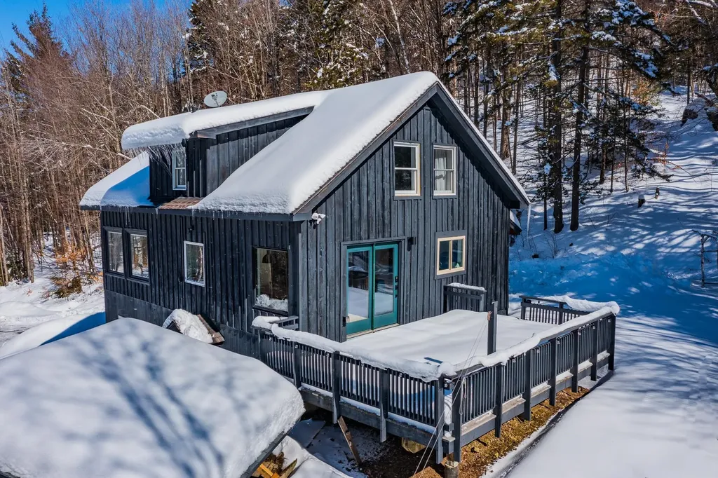 161 Graysville Drive Pittsfield VT 05762