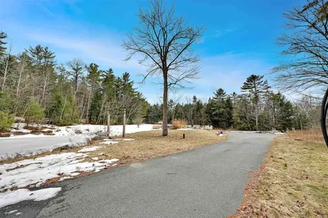 398 Valley View Road Hartford VT 05001