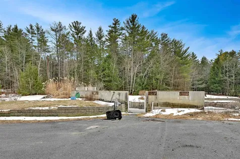 398 Valley View Road Hartford VT 05001