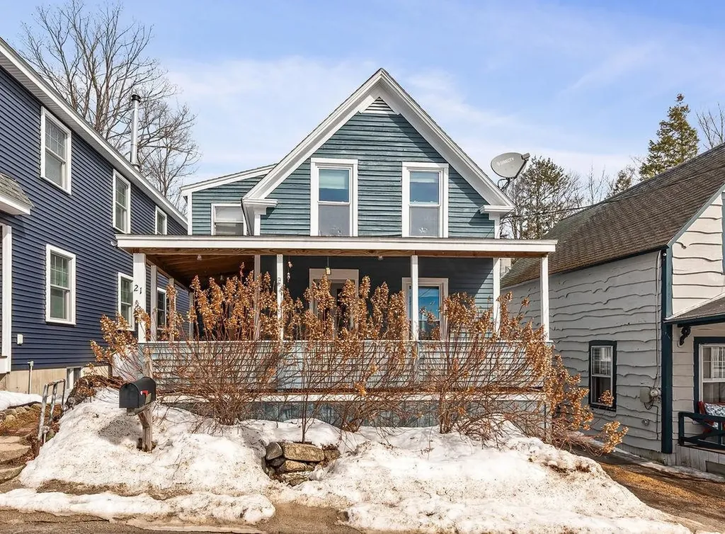 21 Washington Street Newbury NH 03255