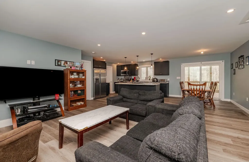 69 Hansonville Road Barrington NH 03825