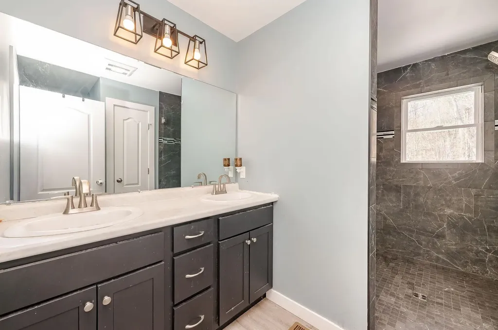 69 Hansonville Road Barrington NH 03825