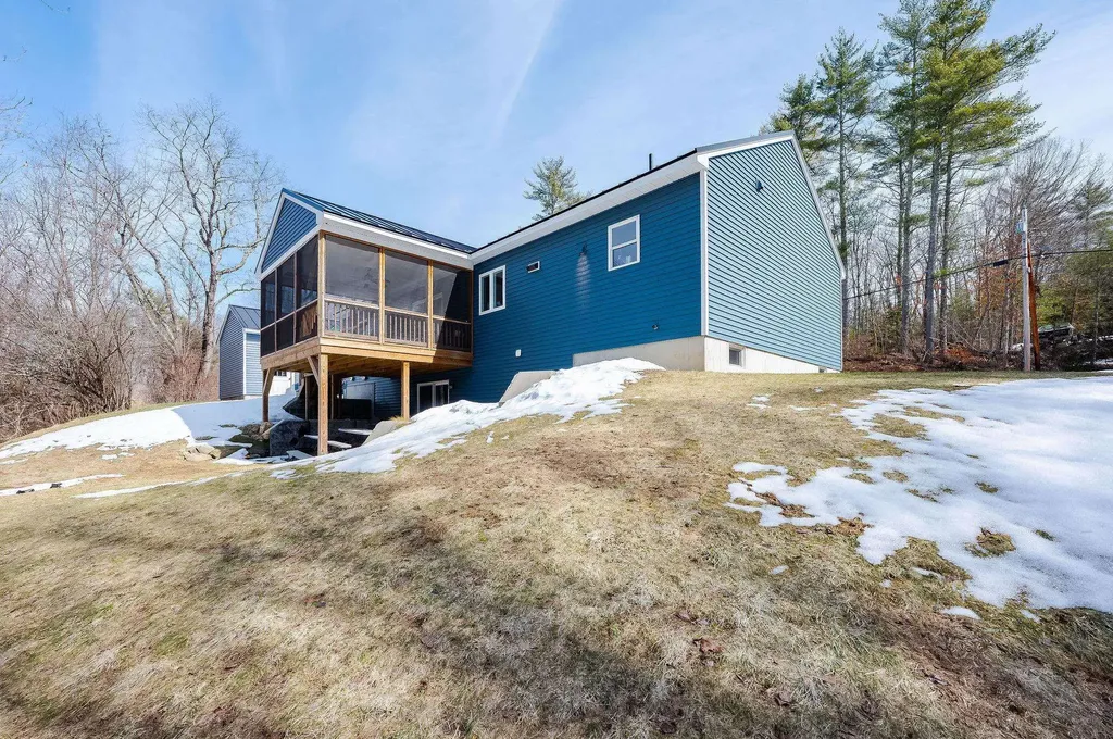69 Hansonville Road Barrington NH 03825