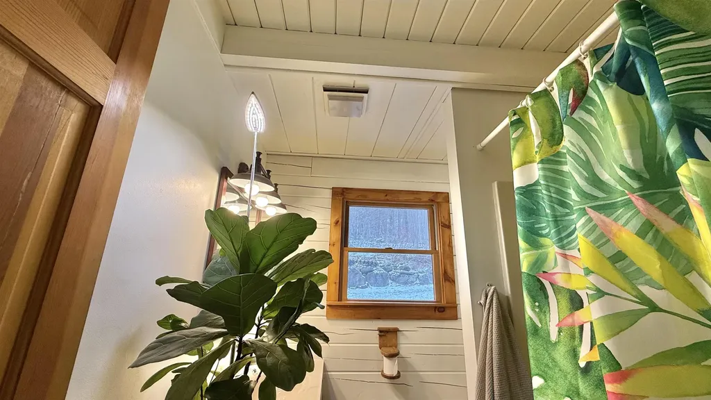 1207 Iron Gate Road Cambridge VT 05444