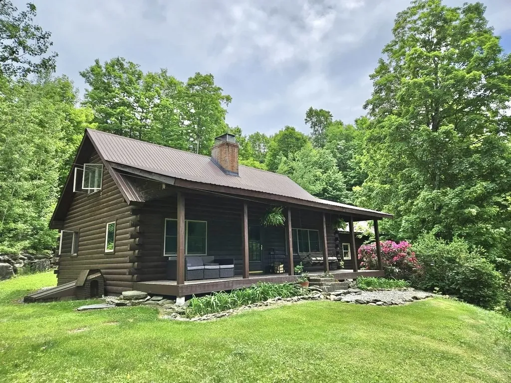 1207 Iron Gate Road Cambridge VT 05444