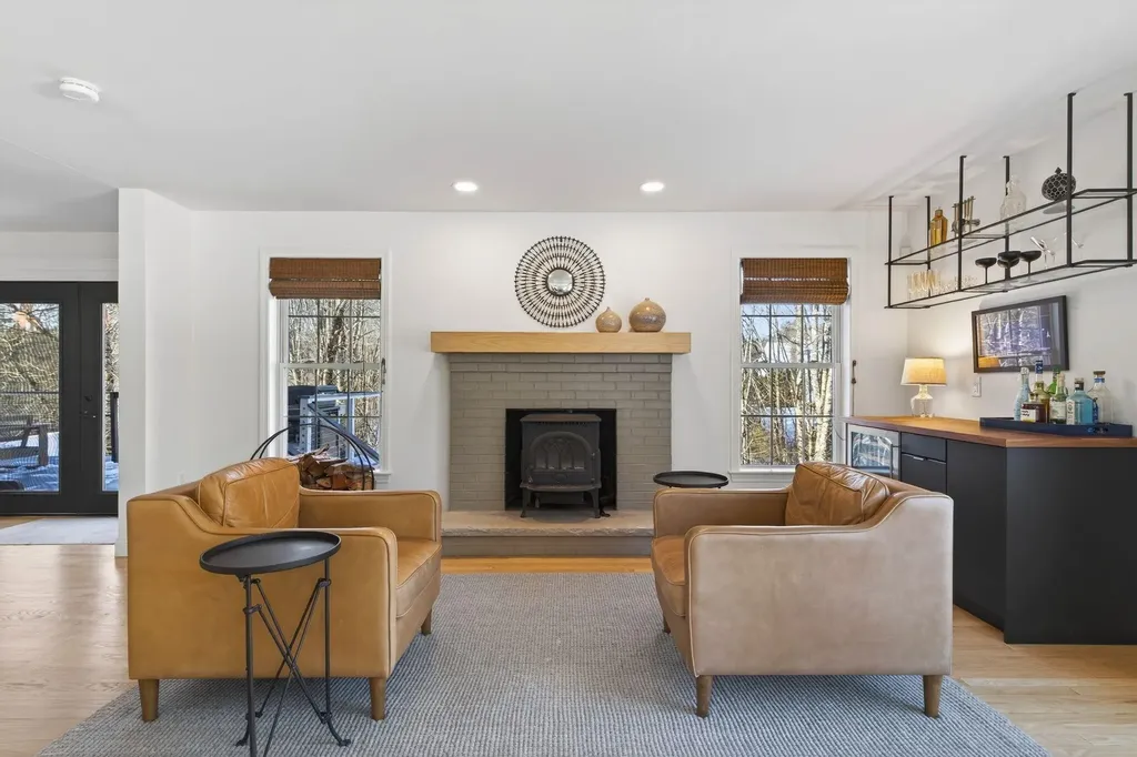 12 Runaway Road Newfields NH 03856