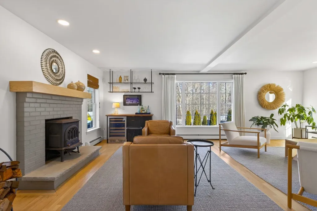 12 Runaway Road Newfields NH 03856