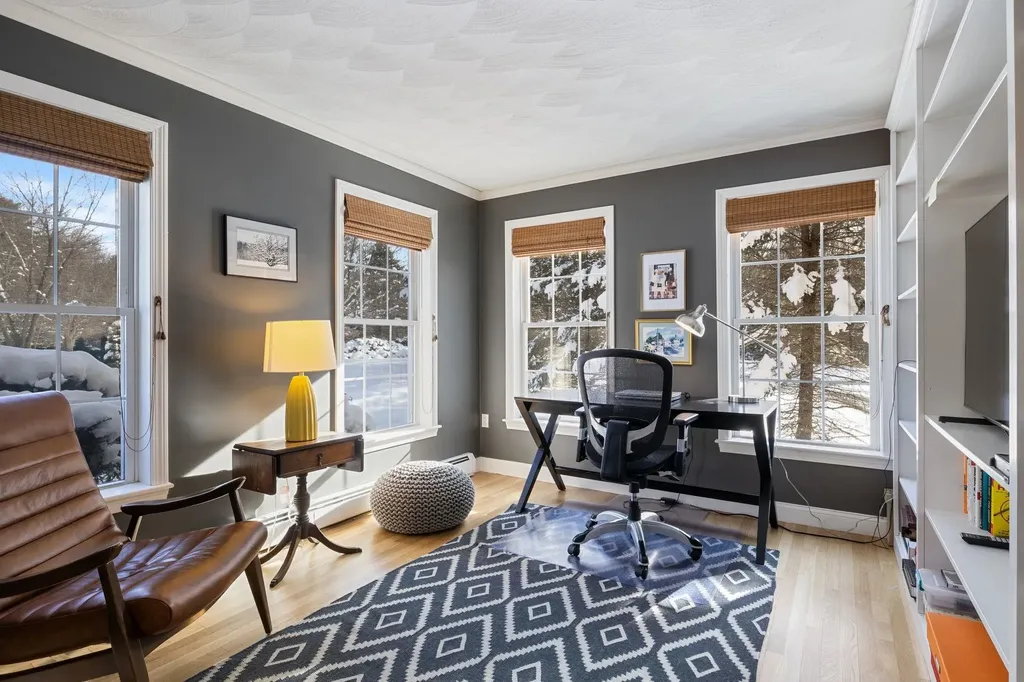 12 Runaway Road Newfields NH 03856