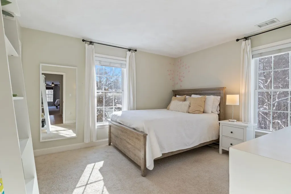 12 Runaway Road Newfields NH 03856