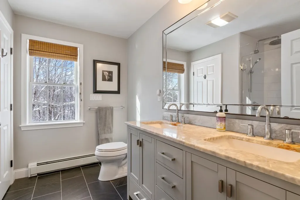 12 Runaway Road Newfields NH 03856