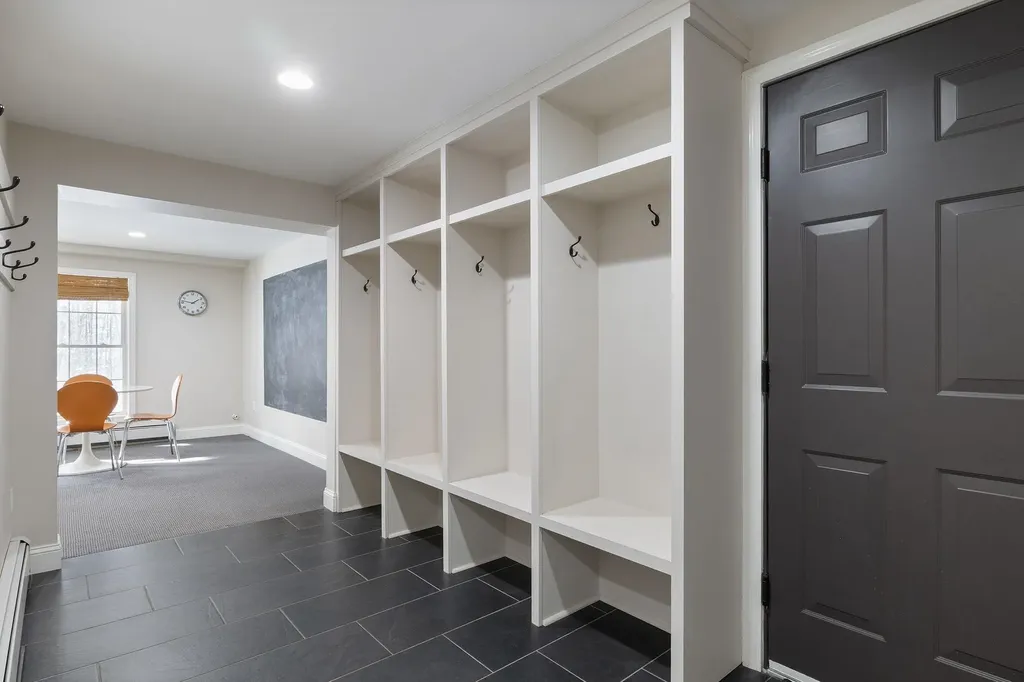 12 Runaway Road Newfields NH 03856