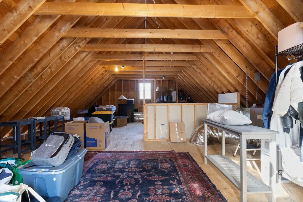 12 Runaway Road Newfields NH 03856